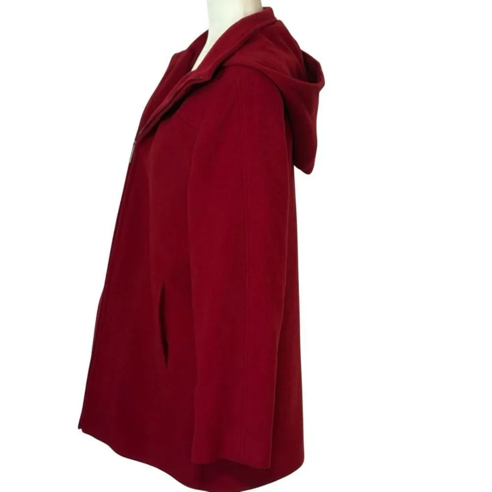Calvin Klein Red Wool and Cashmere Coat with Zipper Front. Size M. Great Cond!!